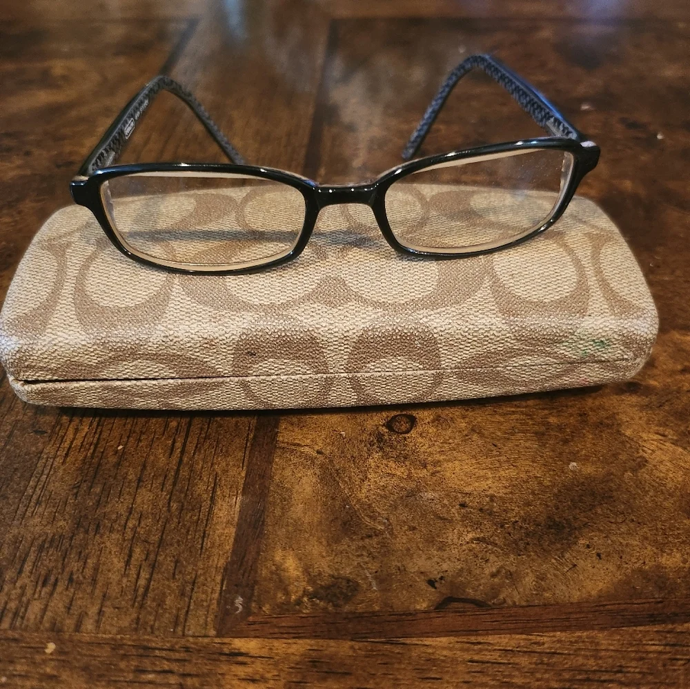 Coach Hillary Eyeglasses Signature 